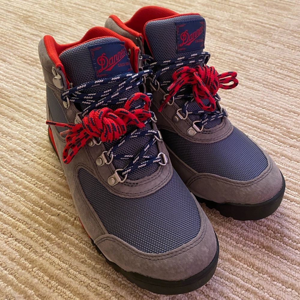 Danner Jag Lightweight Classic Hiking Boots - M’s 7.5/W’s 9